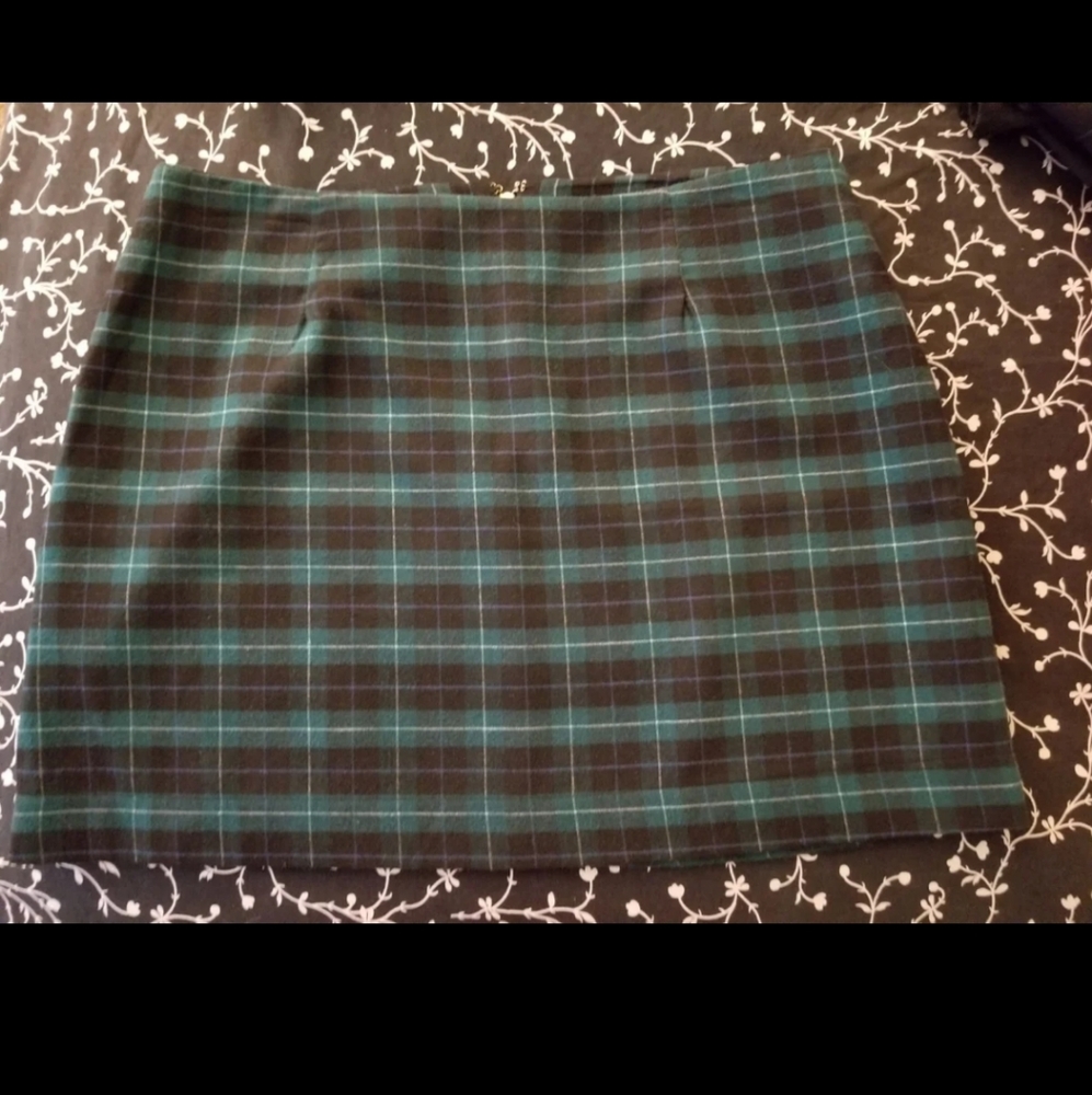 Old navy plaid skirt